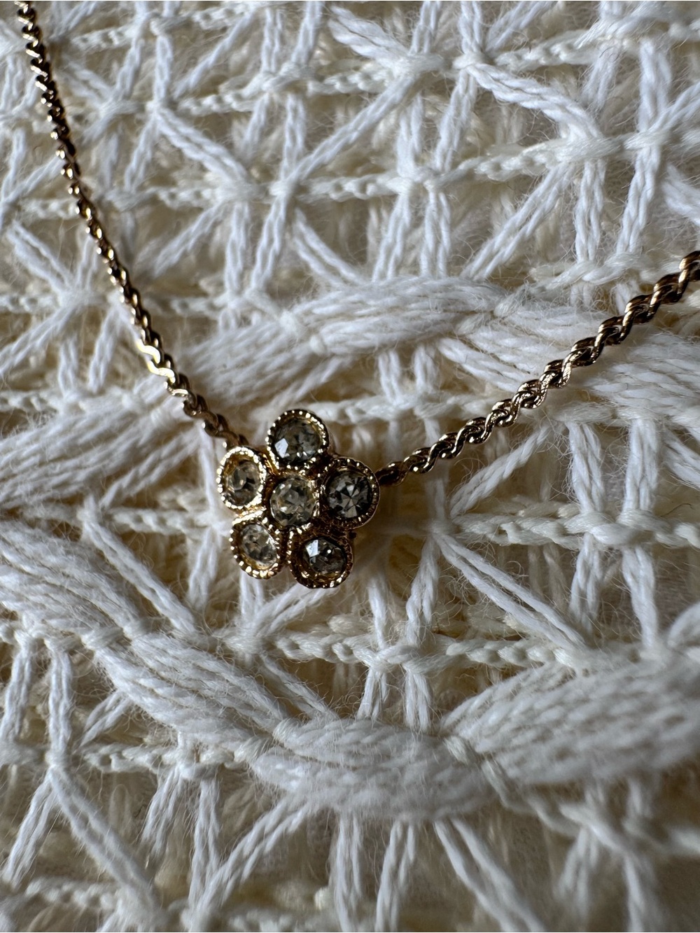 Vintage Sarah Coventry Flower Pendant Necklace
